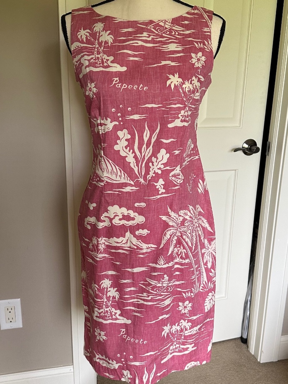 Hawaiian Tropical Tahitian Dress Phil Edwards by Reyn Spooner, size small